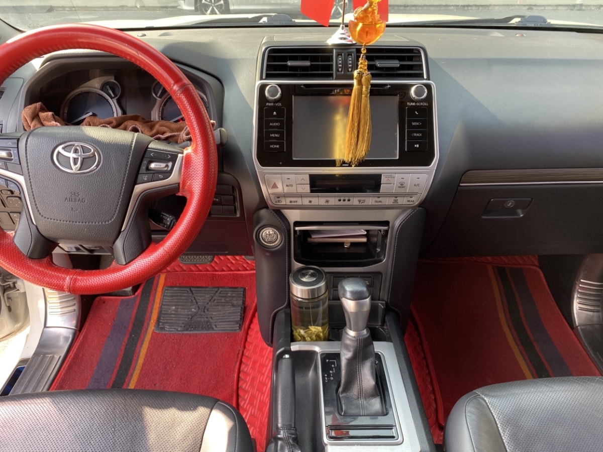Toyota Land Cruiser Prado 2018 immagine di auto #8