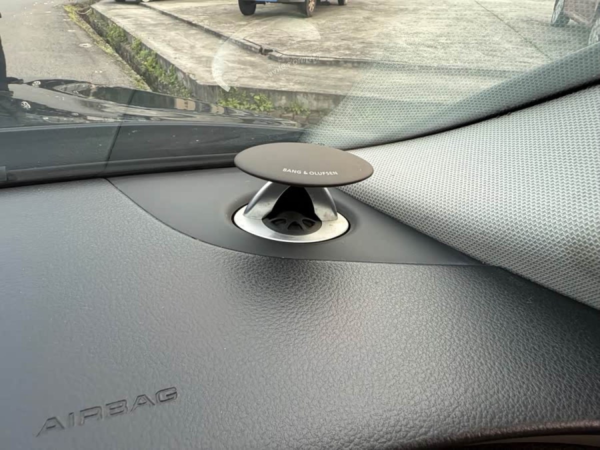 Audi S8 2014 car image #8