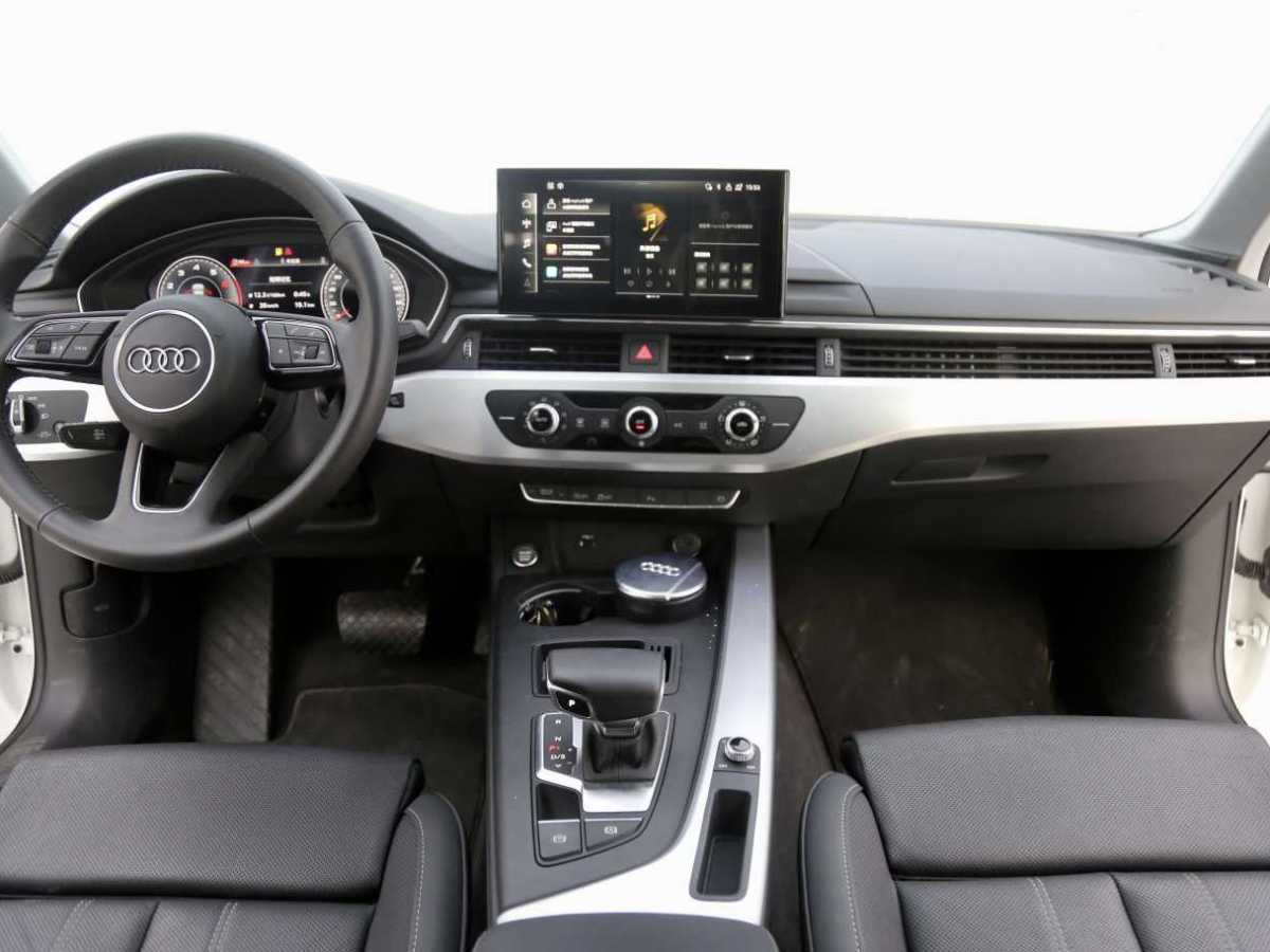 Audi A4L 2020 car image #8