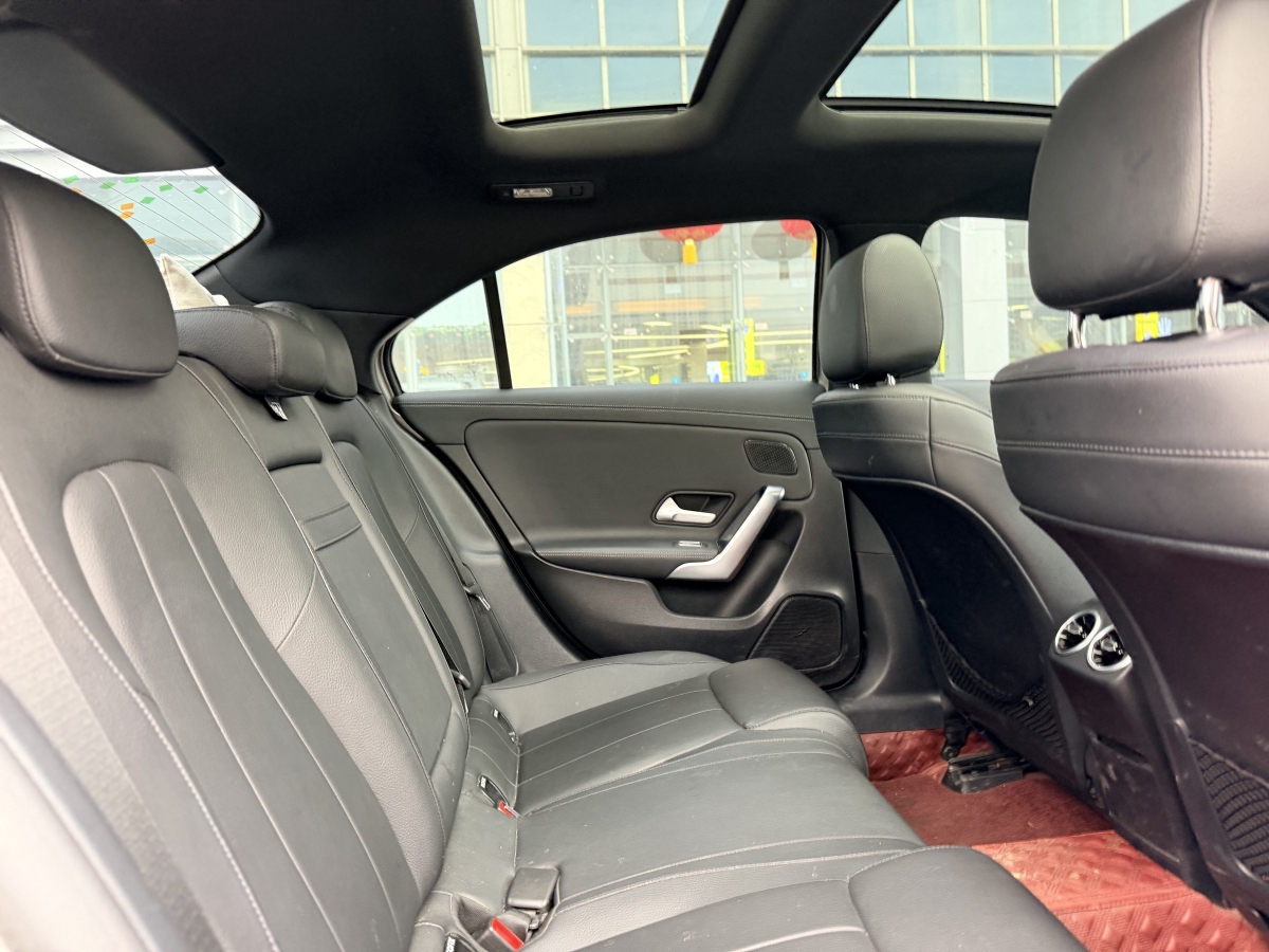 Mercedes-Benz A Class 2019 car image #8