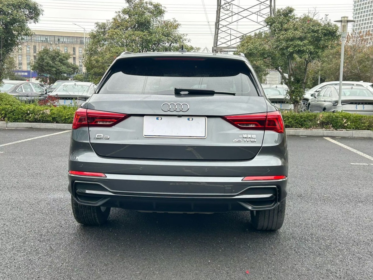 Audi Q3 2022 #8 Audi Q3 2022 изображение автомобиля #8