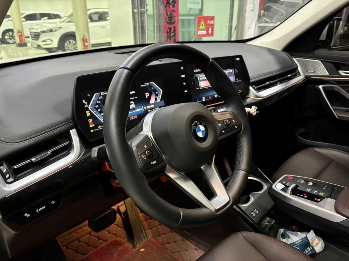 BMW X1 2024 car image #8