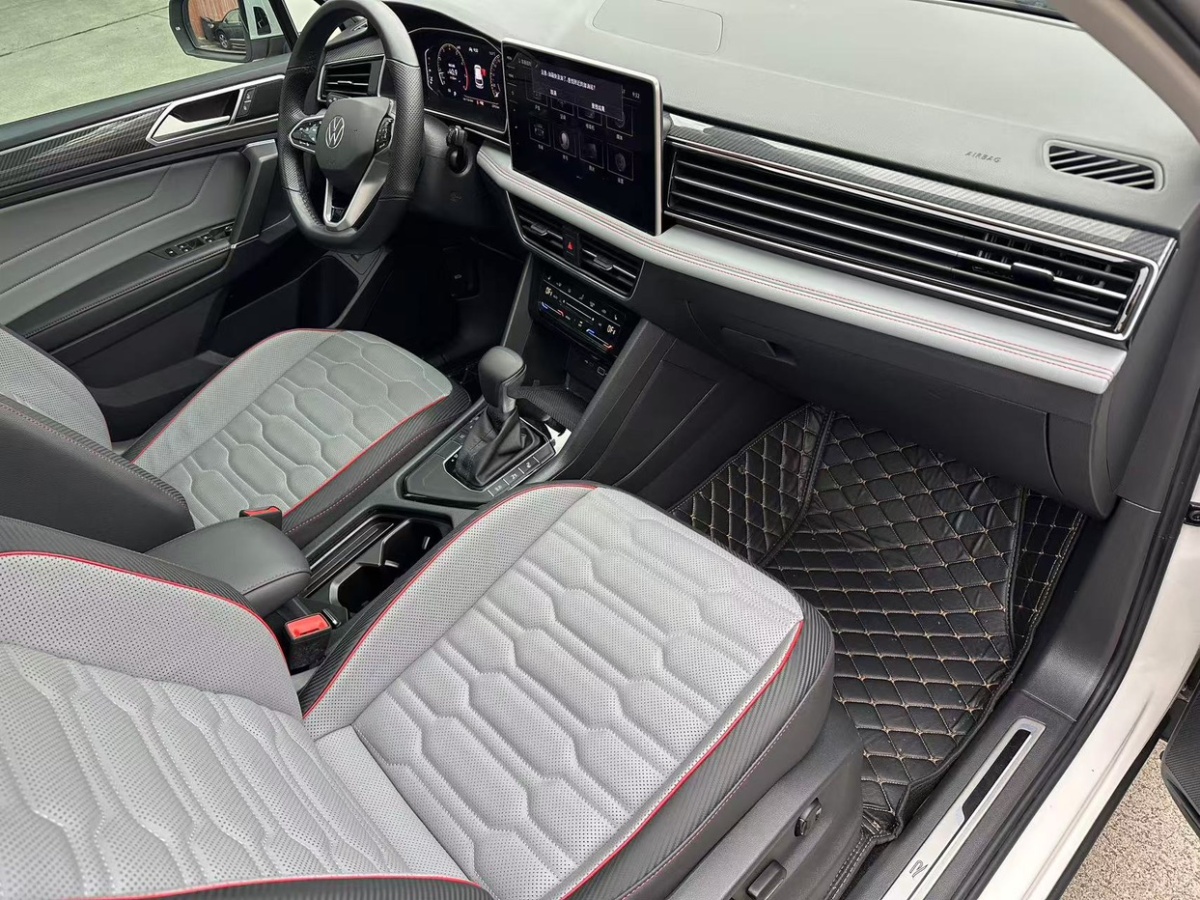 Volkswagen Tiguan L 2022 #8 Volkswagen Tiguan L 2022 car image #8