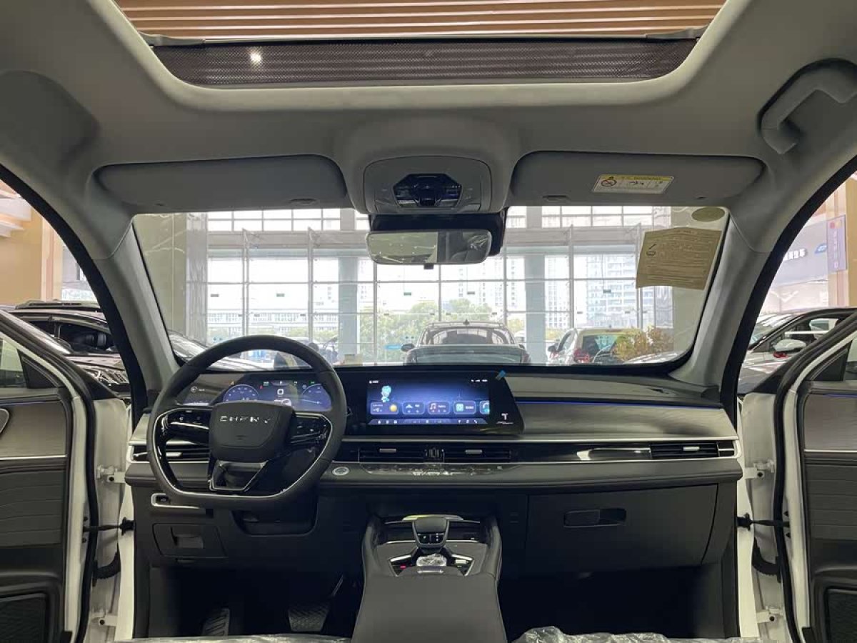 Chery Tiggo 8 PRO New Energy 2025 car image #8