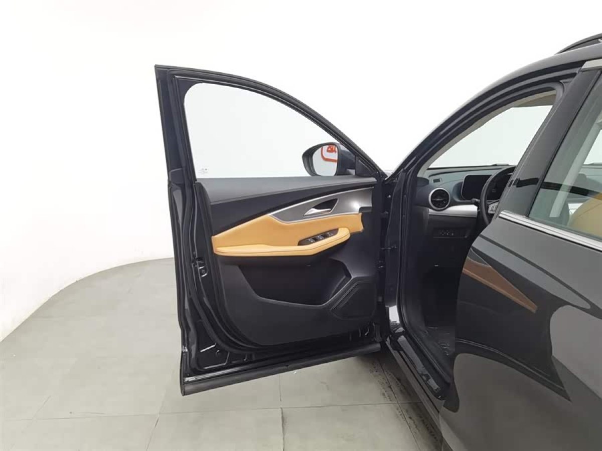 Forthing T5 EVO 2024 car image #8