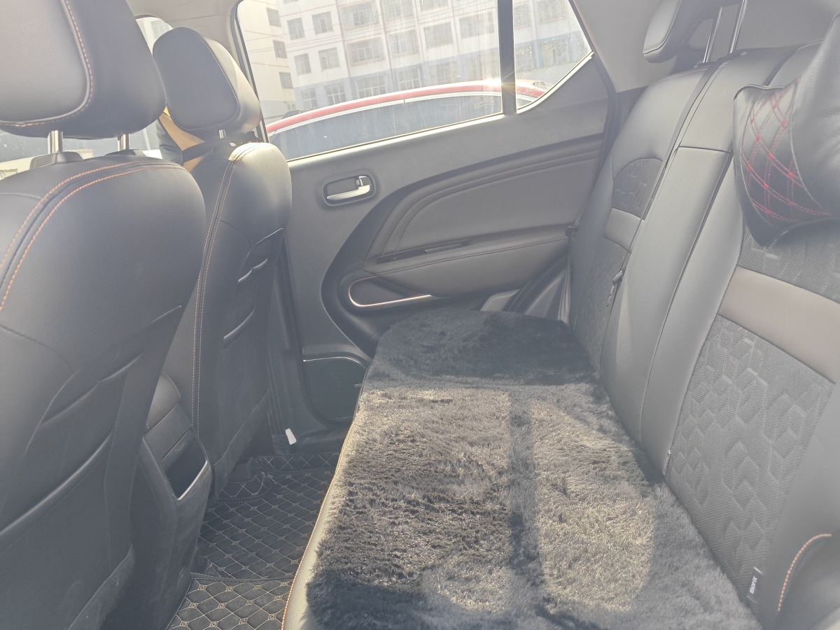 GAC Trumpchi GS3 2019 #8 GAC Trumpchi GS3 2019 car image #8