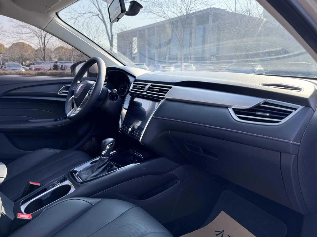 Roewe i5 2019 #8 Roewe i5 2019 car image #8