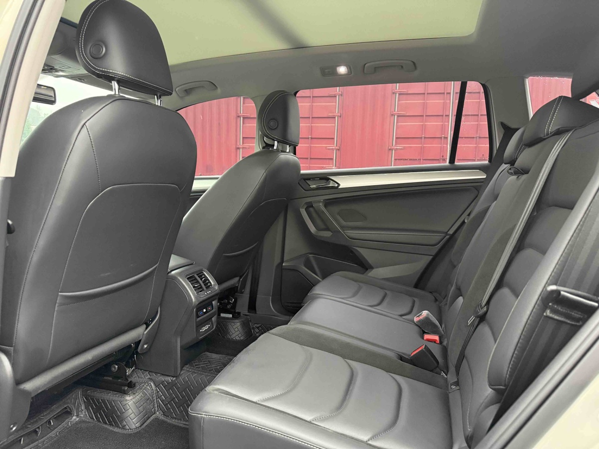 Volkswagen Tiguan L 2021 #8 Volkswagen Tiguan L 2021 immagine di auto #8