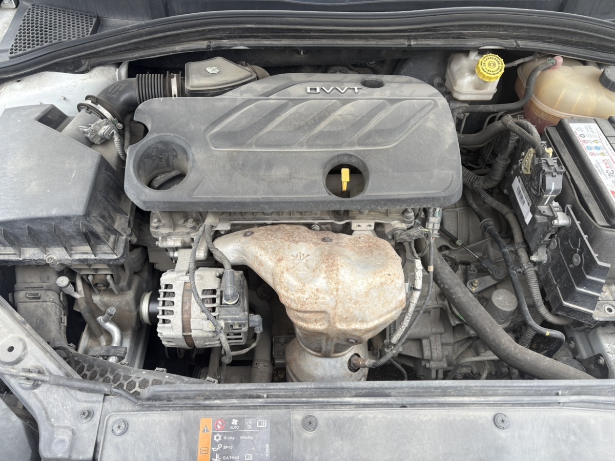 Roewe i5 2020 #8 Roewe i5 2020 صورة سيارة #8