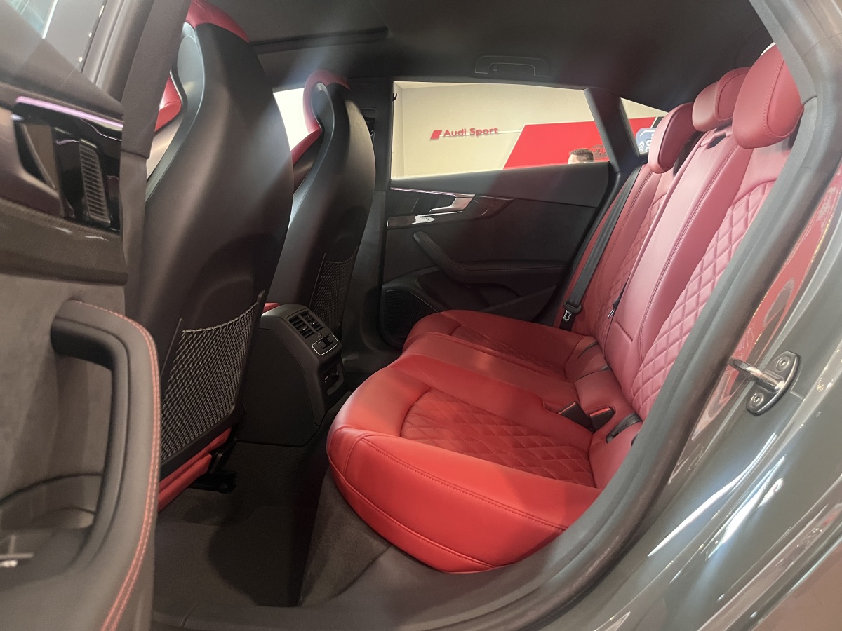Audi 2026 car image #8