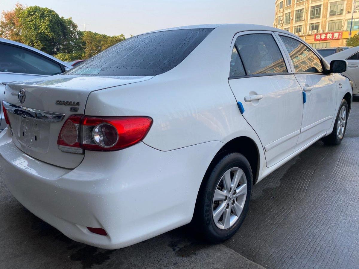 Toyota Corolla 2014 #8 Toyota Corolla 2014 car image #8