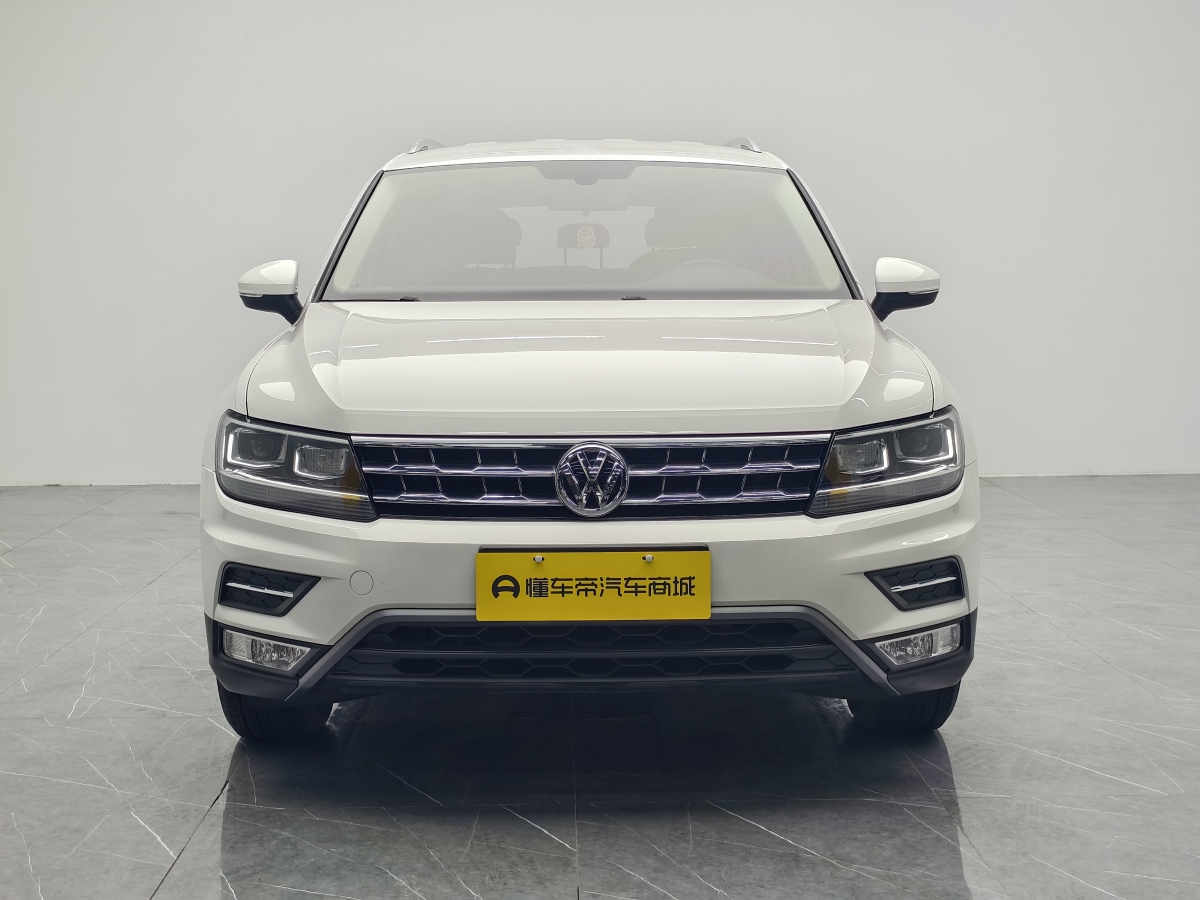 Volkswagen Tiguan L 2018 immagine di auto #8