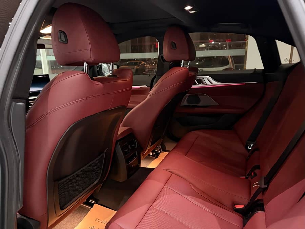 BMW i4 2025 car image #8