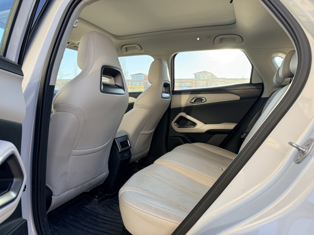 BYD YuanUP 2025 car image #8