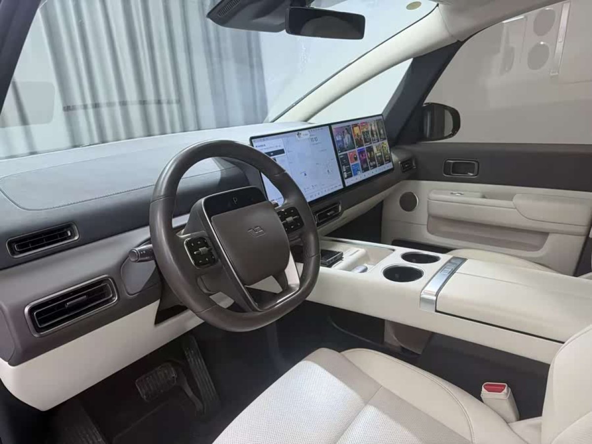 理想汽车 理想MEGA 2024 汽车图片 #8