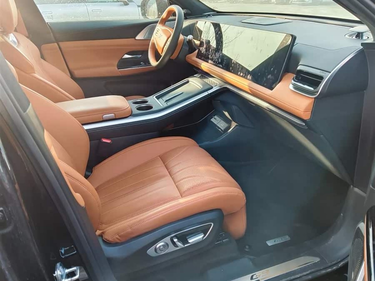 Xpeng G9 2025 #8 Xpeng G9 2025 car image #8