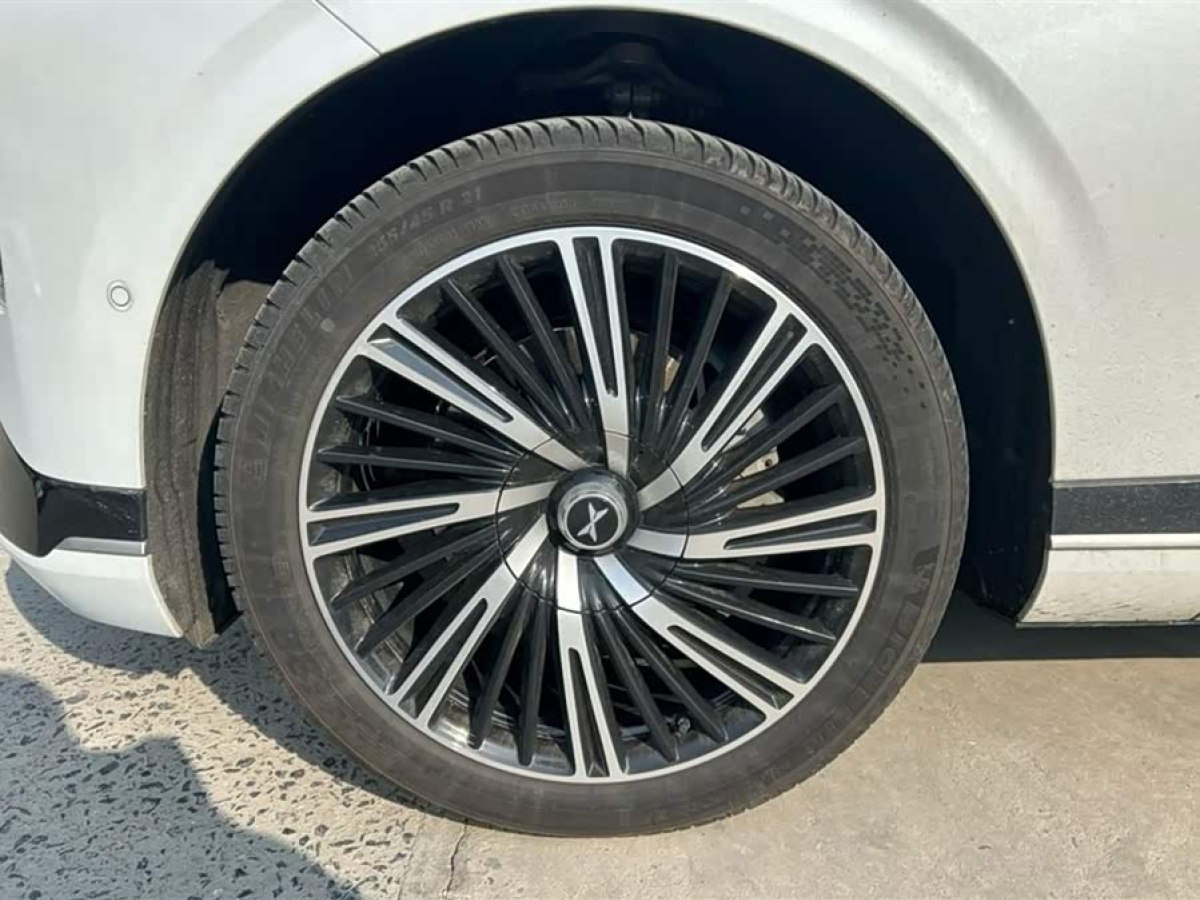 Xpeng G9 2024 #8 Xpeng G9 2024 car image #8