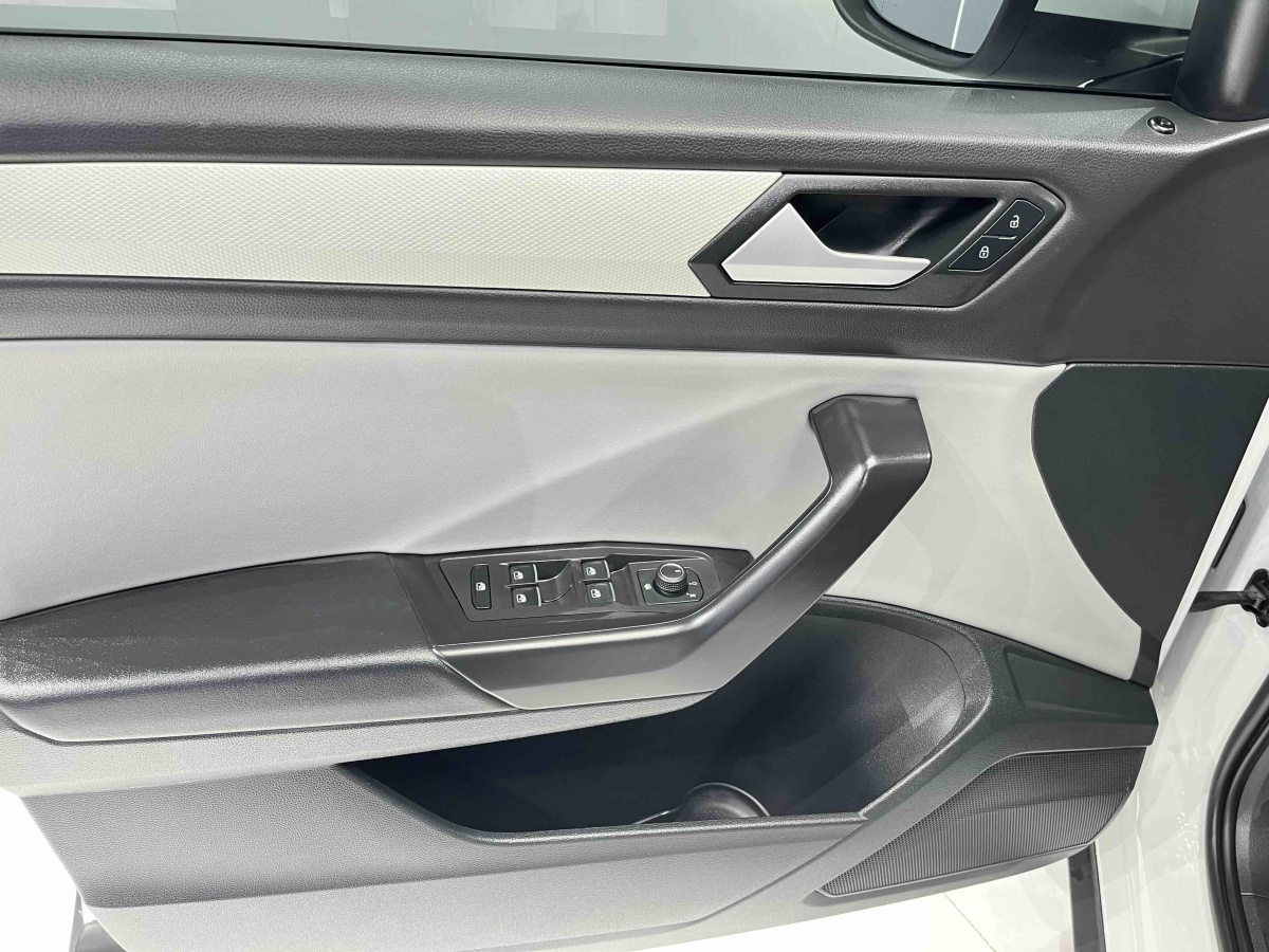 Volkswagen T-Roc 2024 #8 Volkswagen T-Roc 2024 image de voiture #8