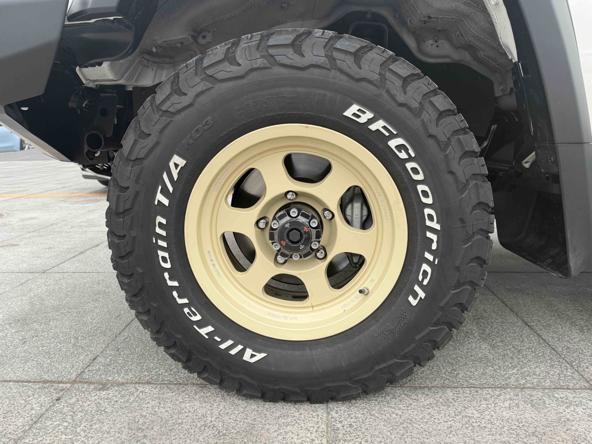 Toyota FJ Cruiser 2025 car image #8