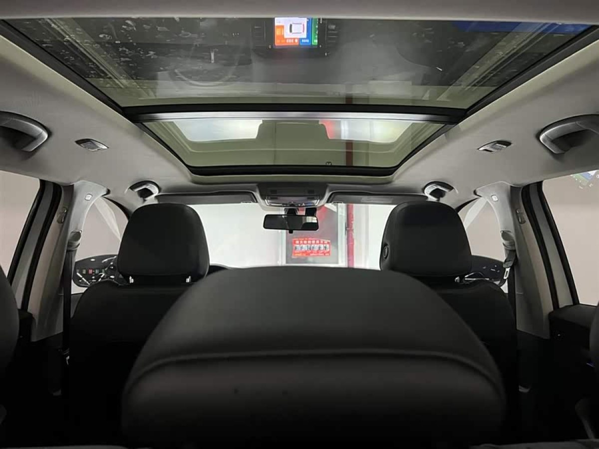 Skoda Karoq 2023 car image #8