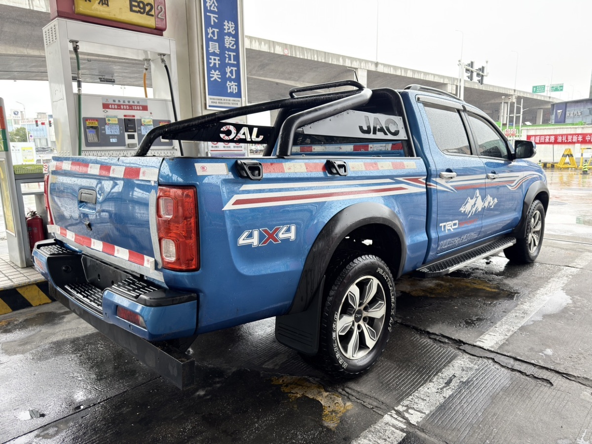 JAC 2019 car image #8