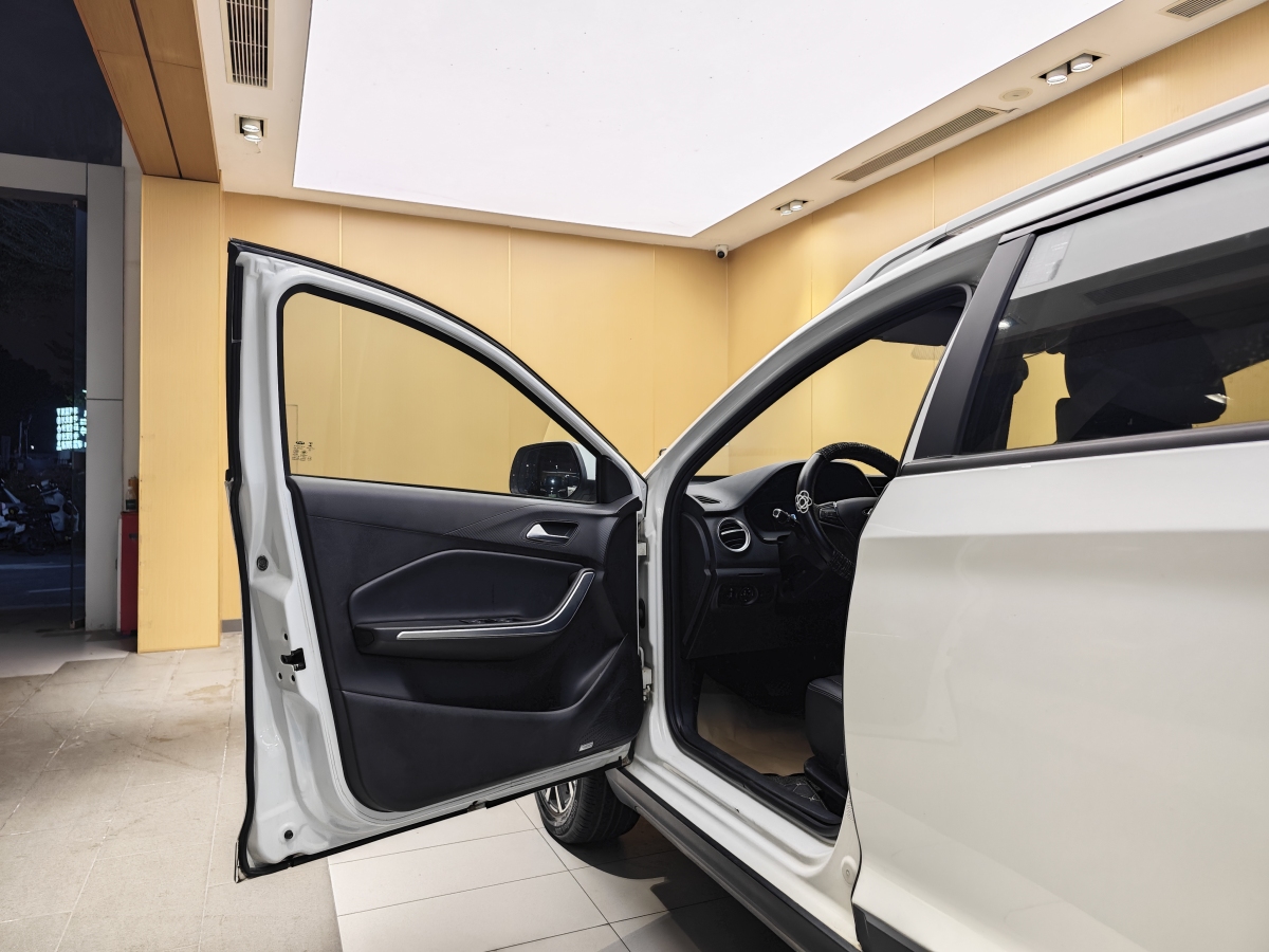 Chery 2019 car image #8
