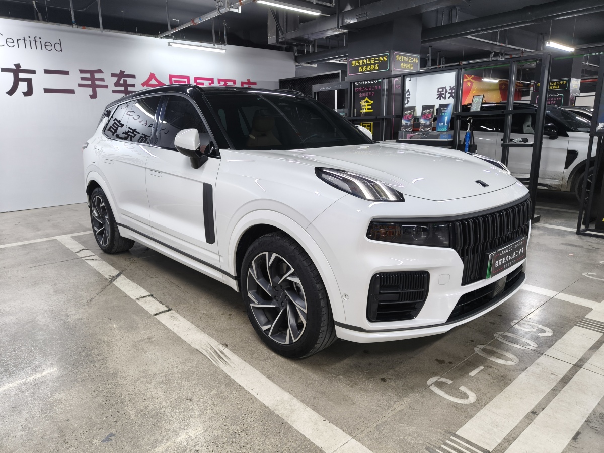 Lynk & Co 09 EM-P 2022 car image #8