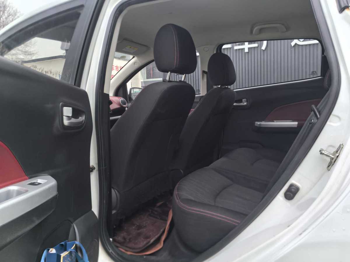 Changan BenBen EV 2018 صورة سيارة #8