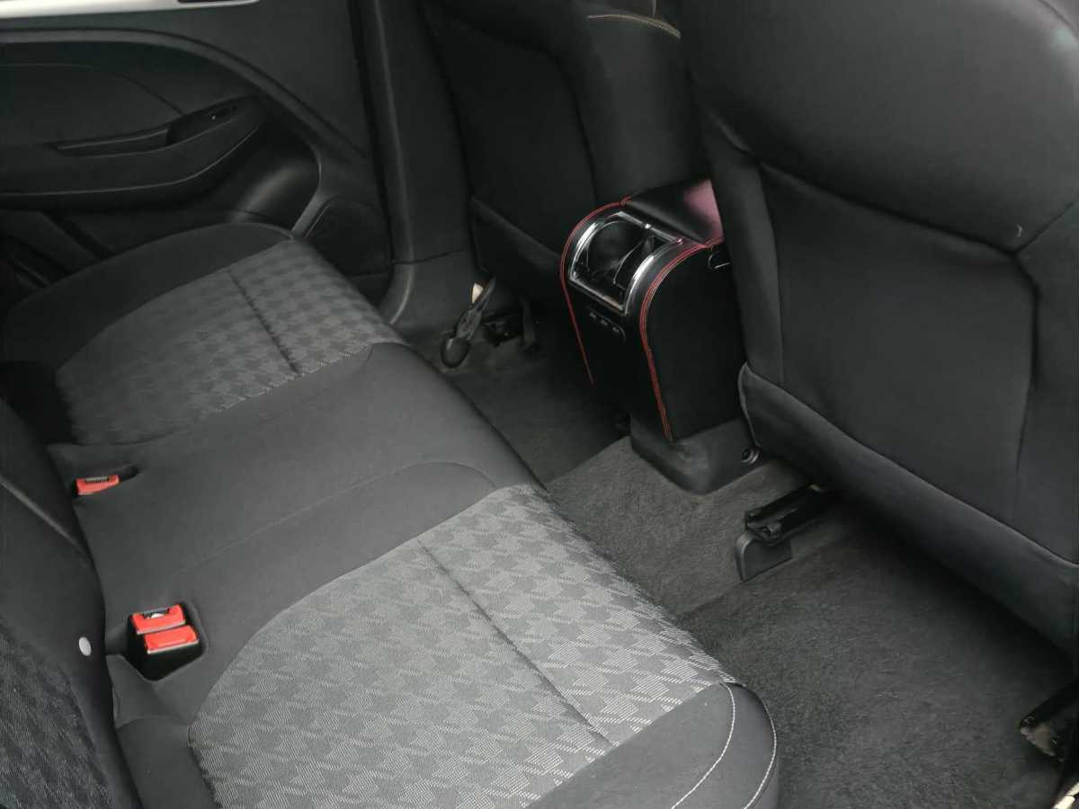 MG ZS 2017 #8 MG ZS 2017 car image #8