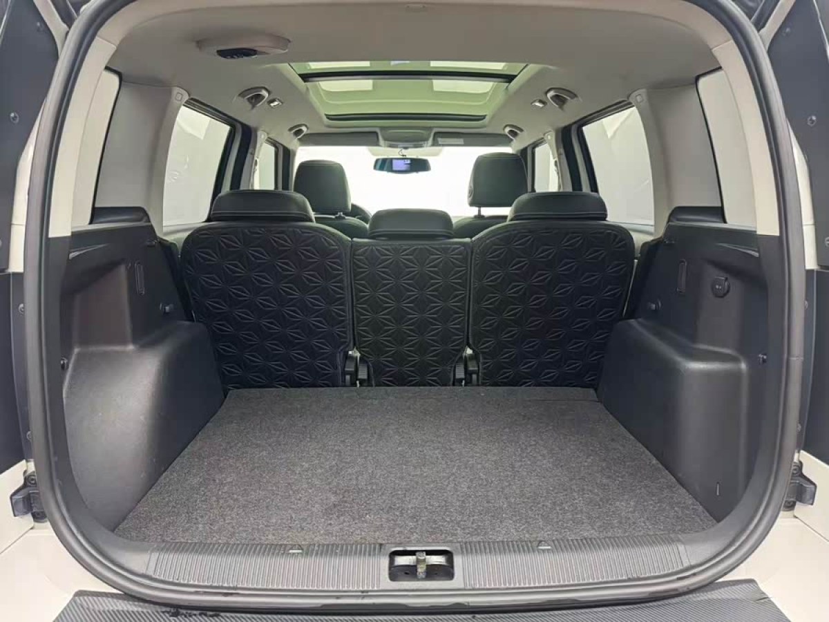 Skoda Yeti 2016 car image #8