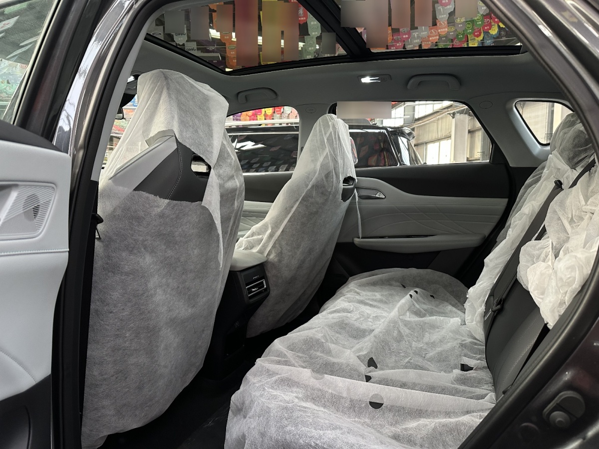 Changan UNI-Z PHEV 2025 car image #8