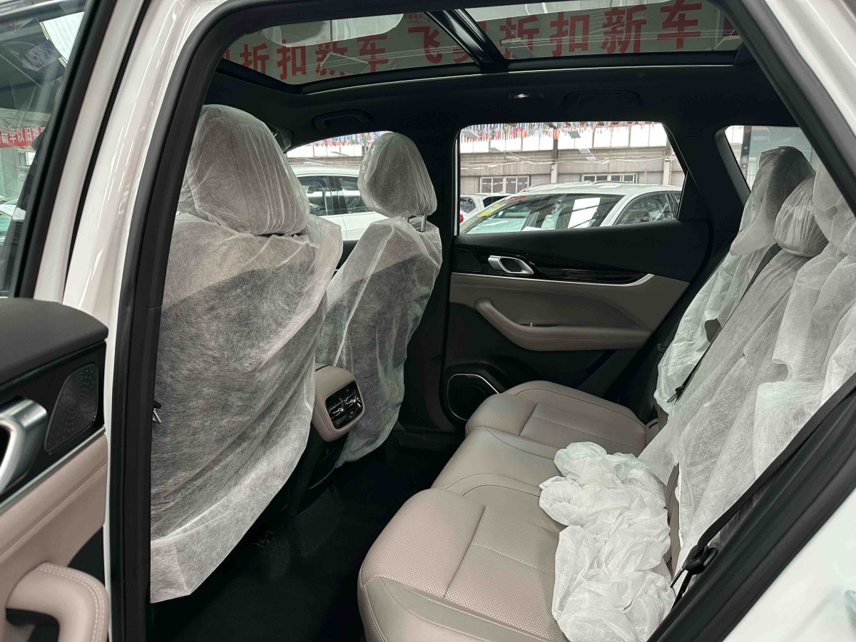 GEELY Boyue L 2025 #8 GEELY Boyue L 2025 car image #8