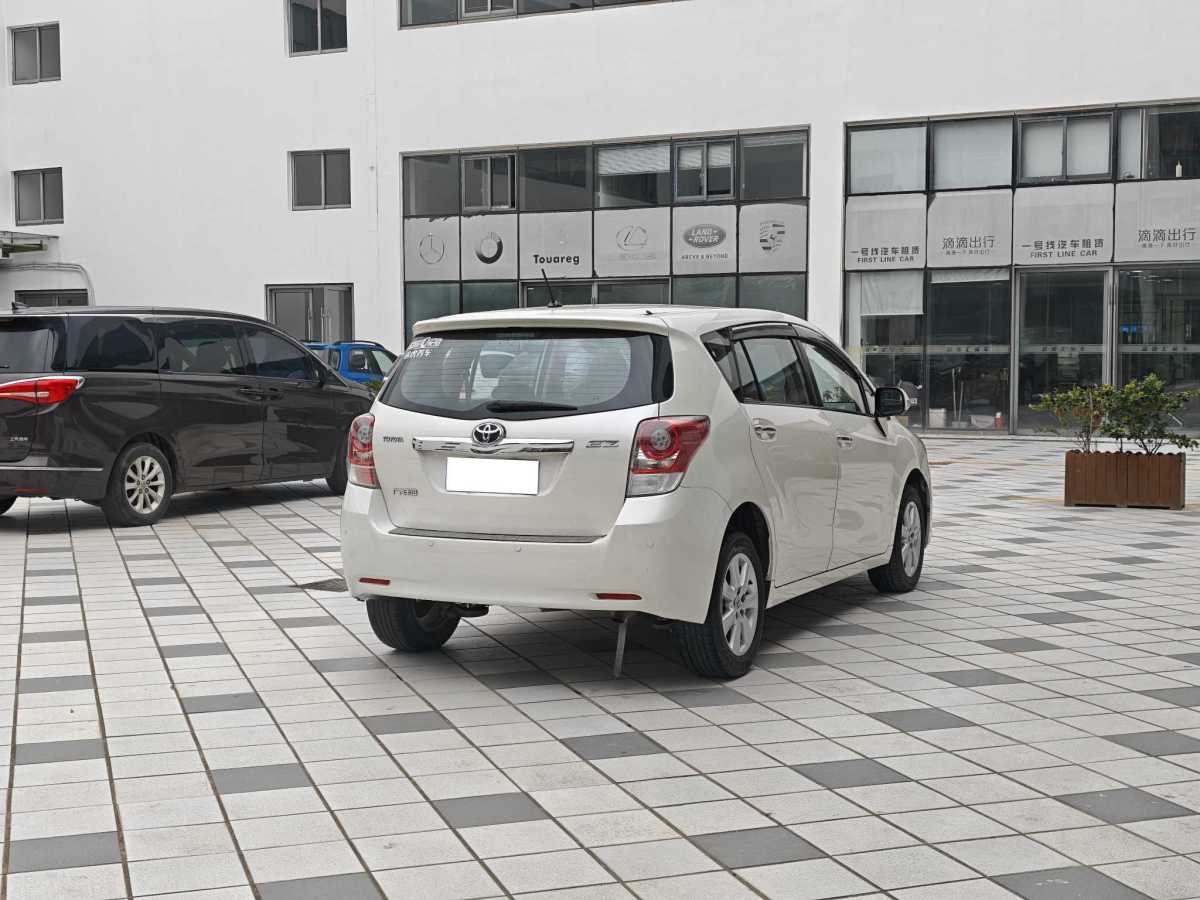 Toyota Verso 2016 immagine di auto #8