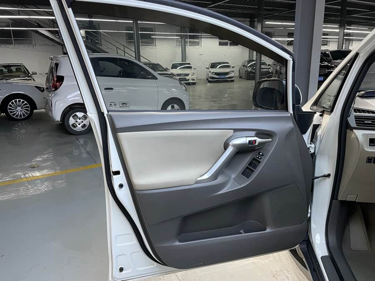 Toyota Verso 2016 car image #8