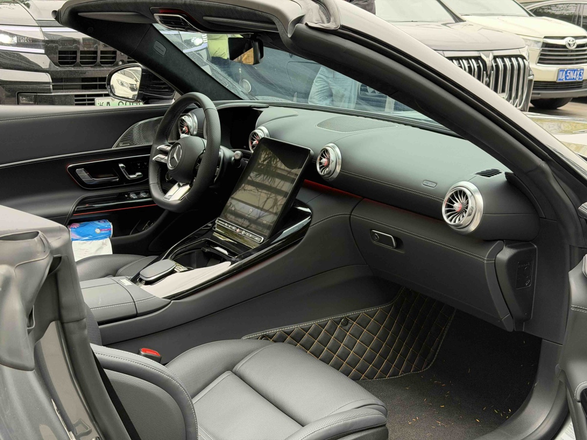 Mercedes-Benz SL AMG 2025 immagine di auto #8