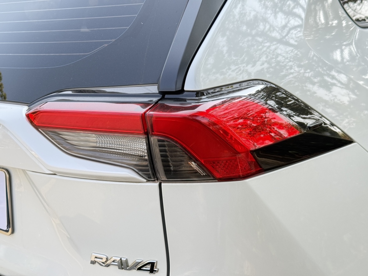 Toyota RAV4 2021 #8 Toyota RAV4 2021 car image #8