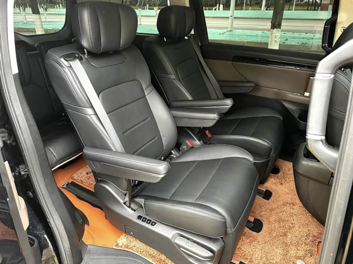 GAC Trumpchi E8 New Energy 2024 car image #8