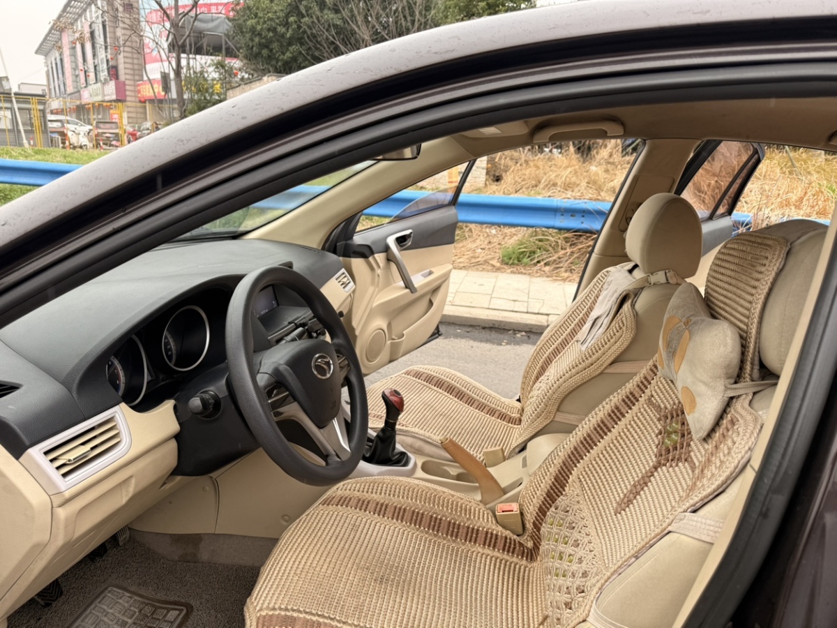 Soueast V5 Lingzhi 2012 car image #8