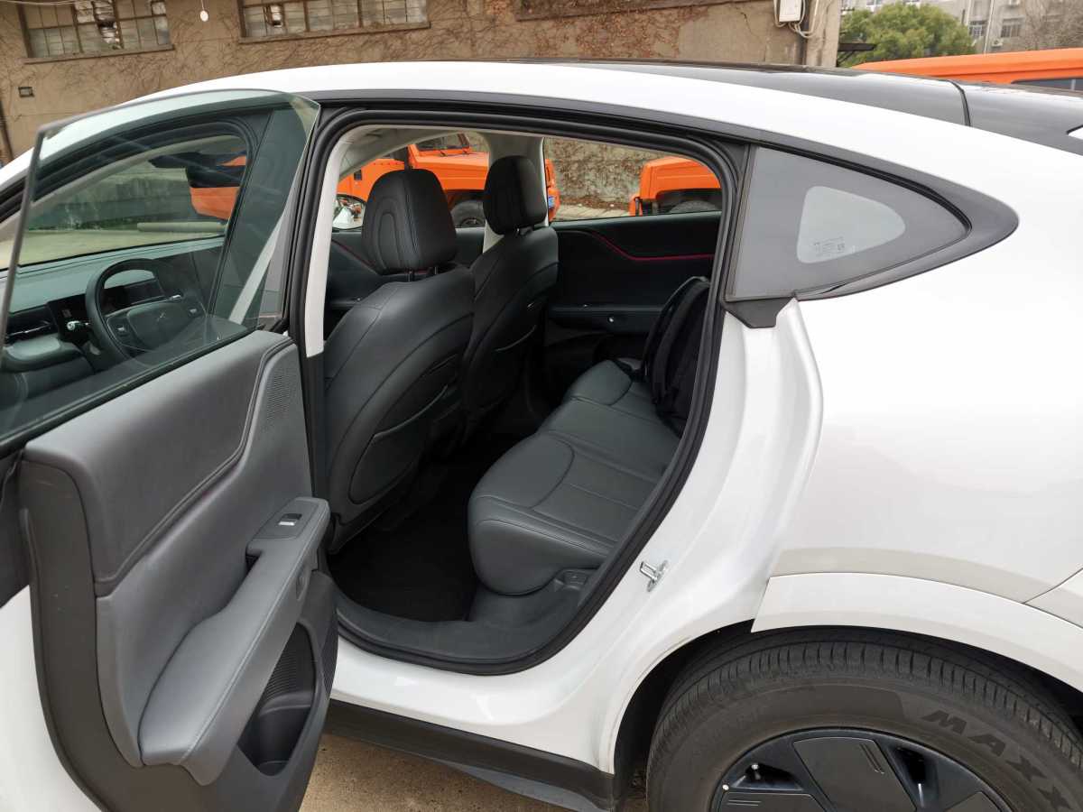 Xpeng G6 2025 car image #8