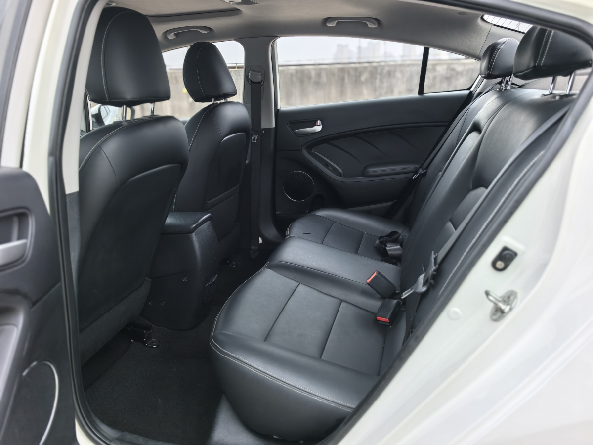 Kia K3 2015 изображение автомобиля #8