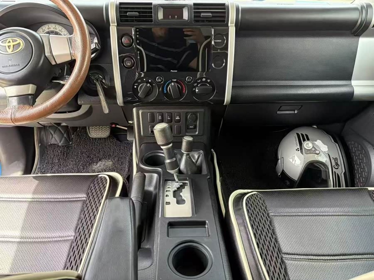 Toyota FJ Cruiser 2008 car image #8