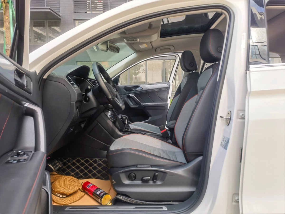 Volkswagen Tiguan X 2021 immagine di auto #8