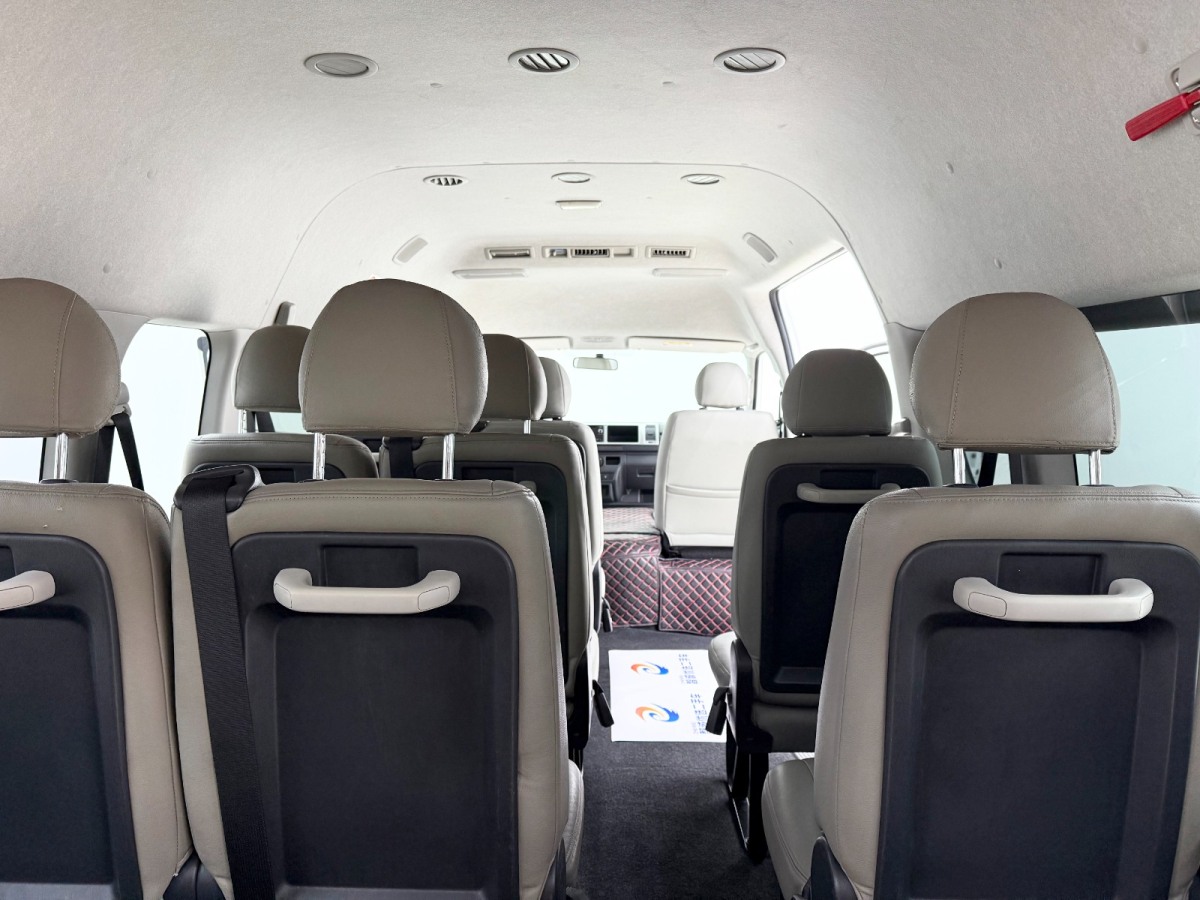 Toyota Hiace 2017 immagine di auto #8