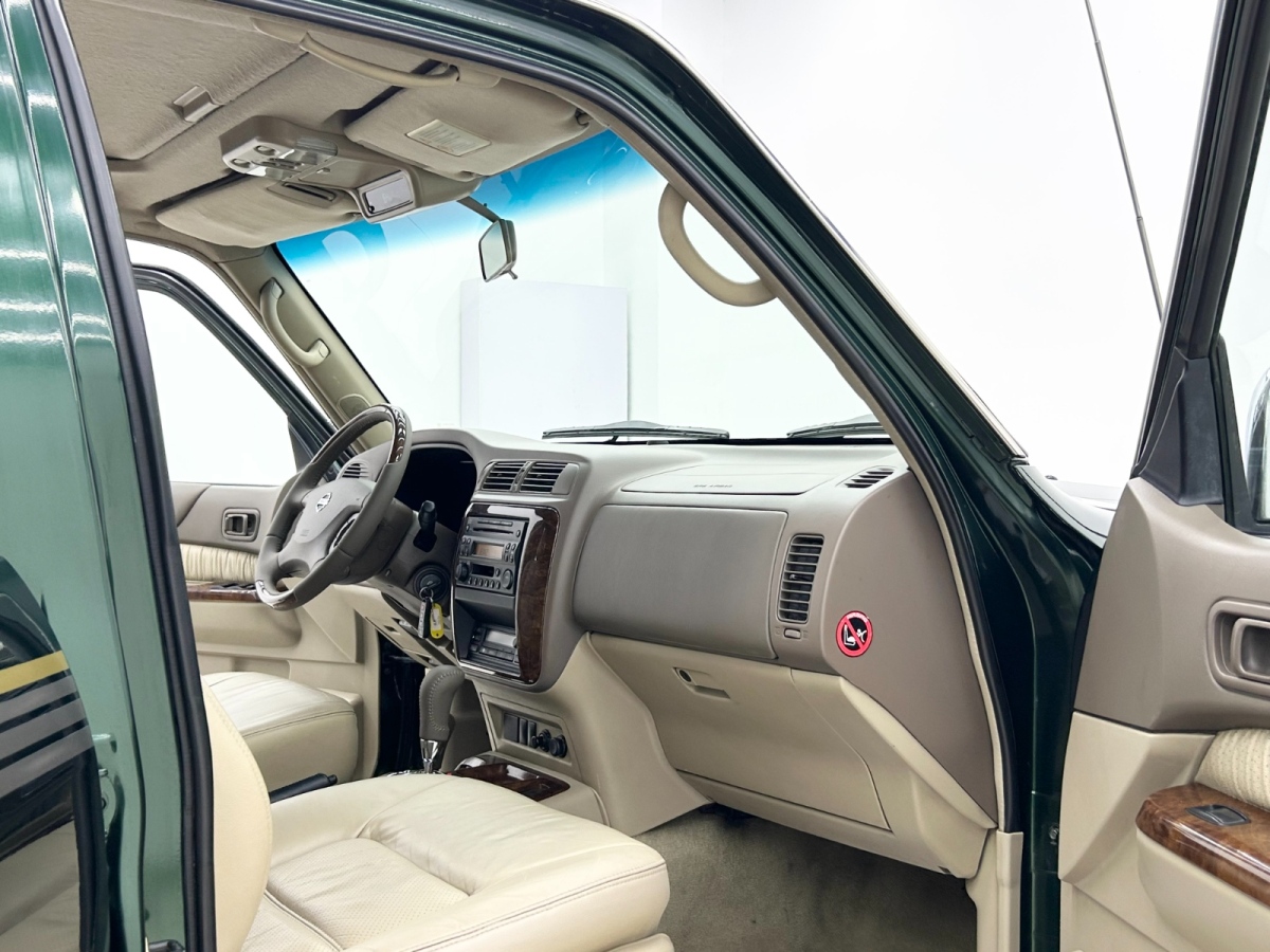 日产 途乐 2004 汽车图片 #8