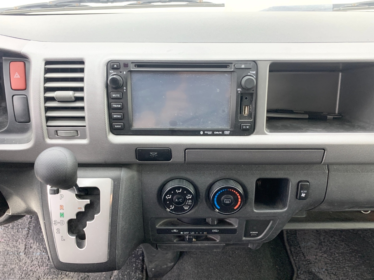 Toyota Hiace 2012 immagine di auto #8