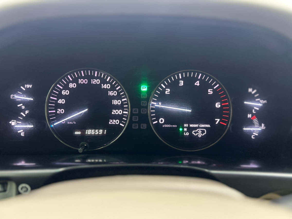 Toyota Land Cruiser 2005 immagine di auto #8