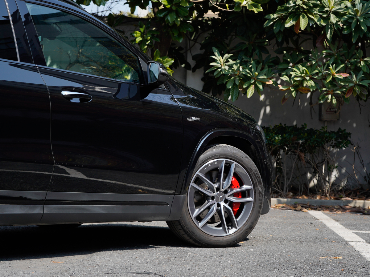 Mercedes-Benz GLA AMG 2024 car image #8