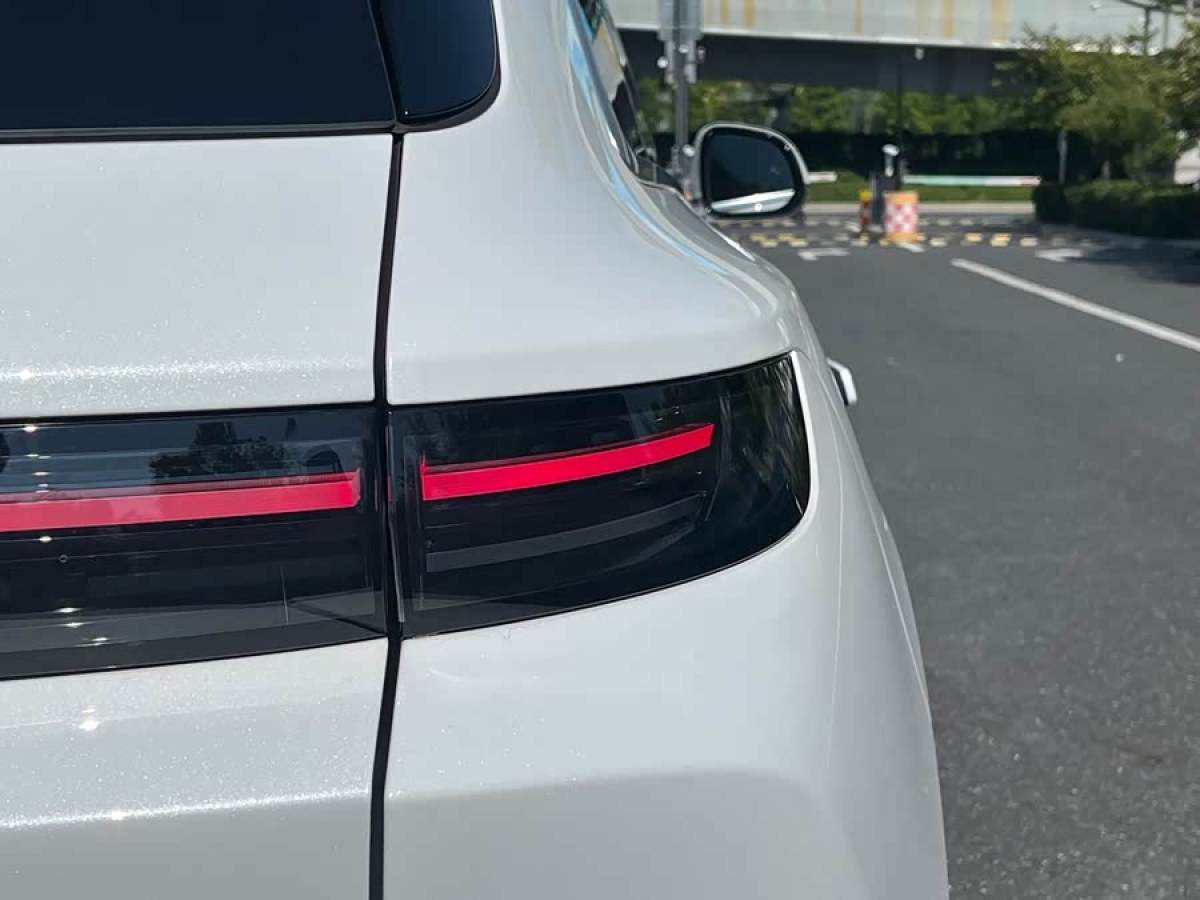 Li L6 2025 imagen de coche #8