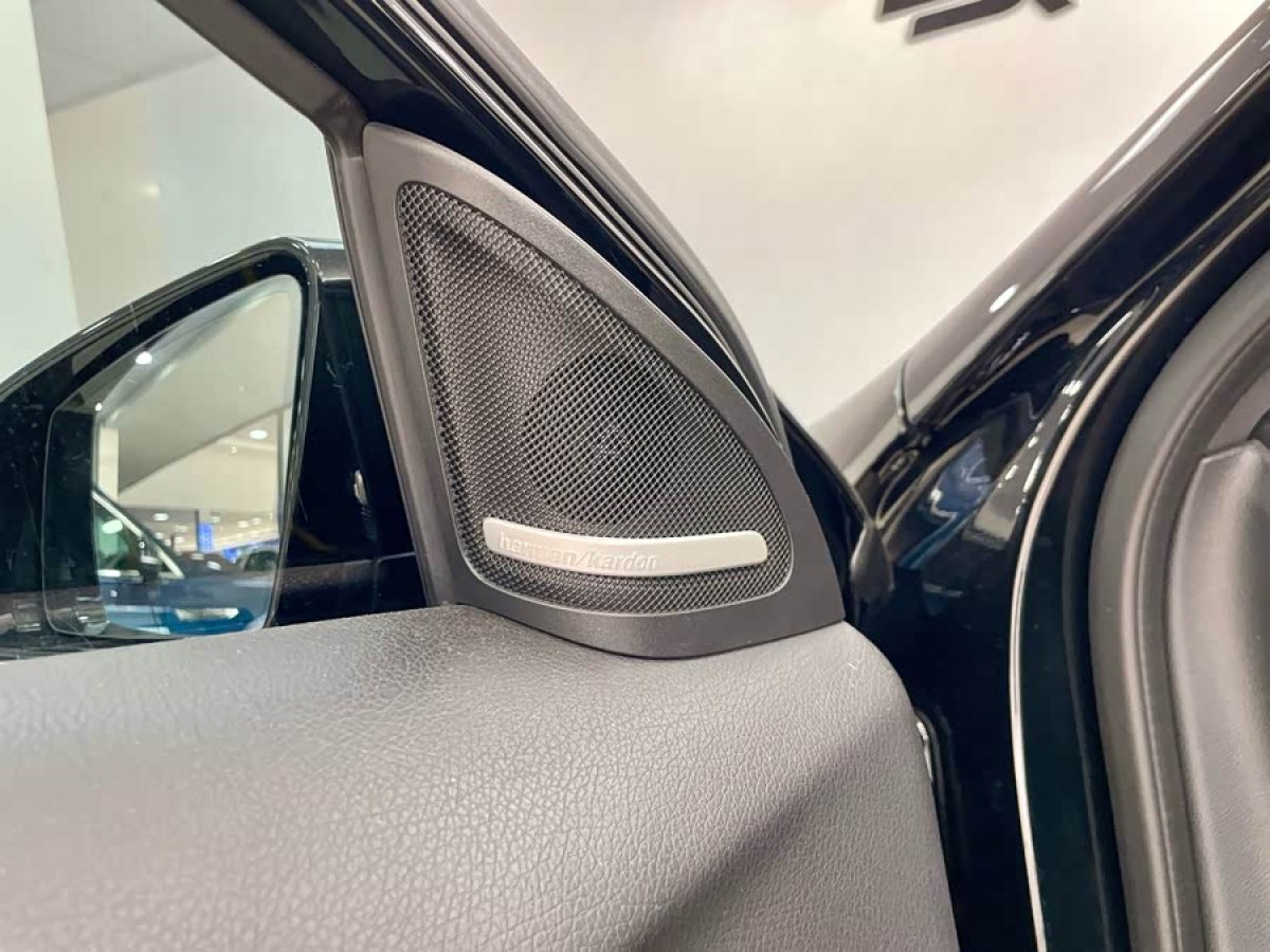 Mercedes-Benz GLA AMG 2018 car image #8