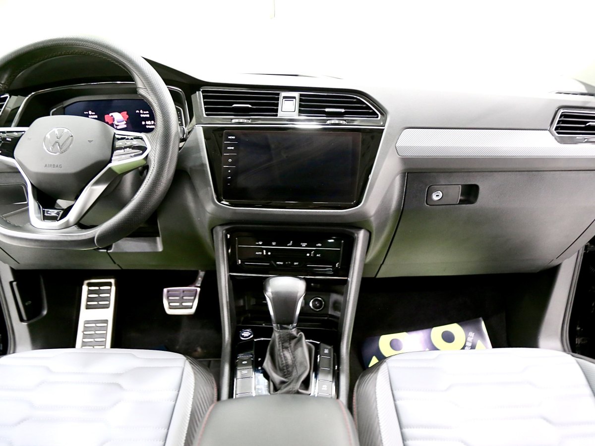 Volkswagen Tiguan X 2021 car image #8